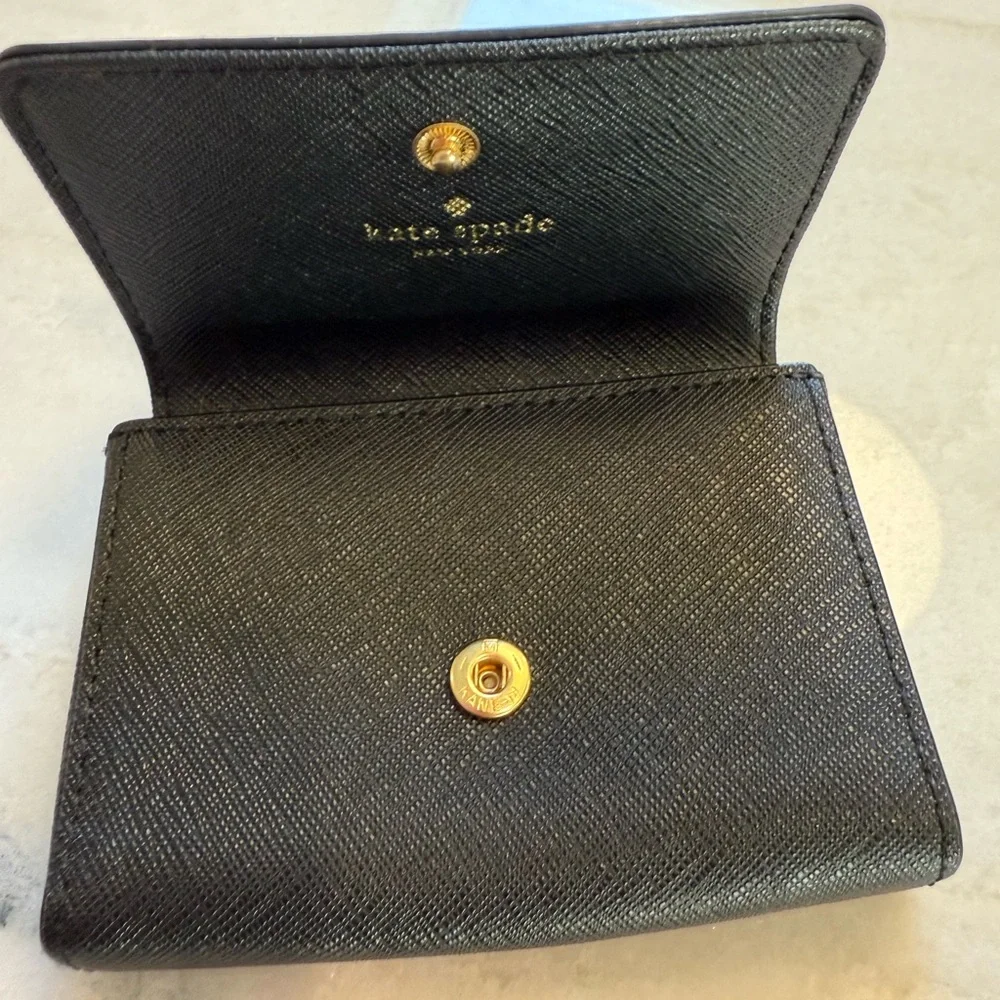 kate spade Black Saffiano Compact Card Holder with Gold Plaque